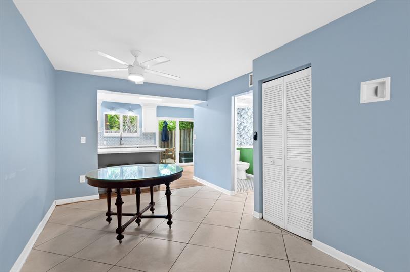 Image 7 of 22 For 350 City View Dr