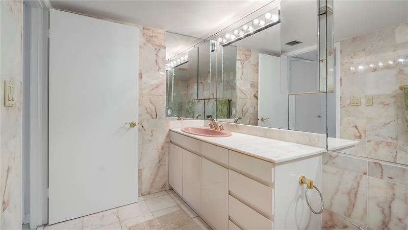 Image 16 of 42 For 8877 Collins Ave  1107