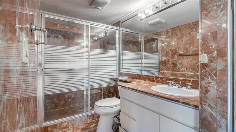 Image 24 of 42 For 8877 Collins Ave  1107