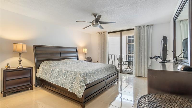 Image 35 of 42 For 8877 Collins Ave  1107