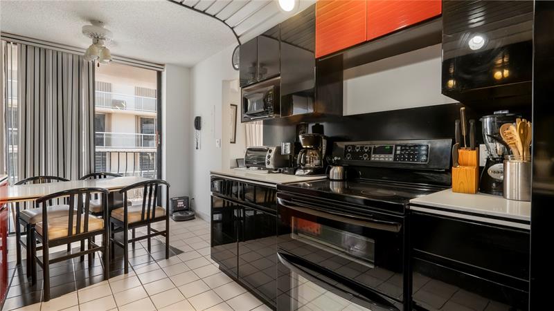 Image 8 of 42 For 8877 Collins Ave  1107