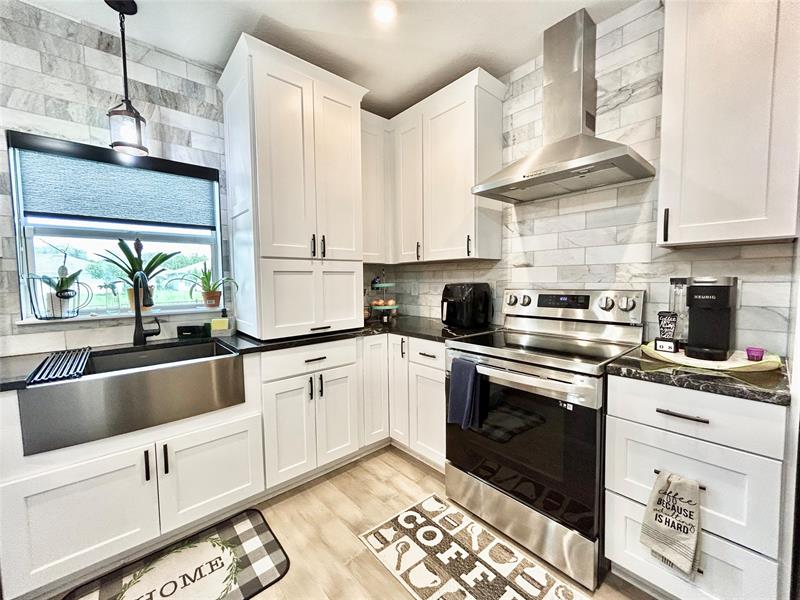 Image 12 of 32 For 5255 Oaklandlake Circle