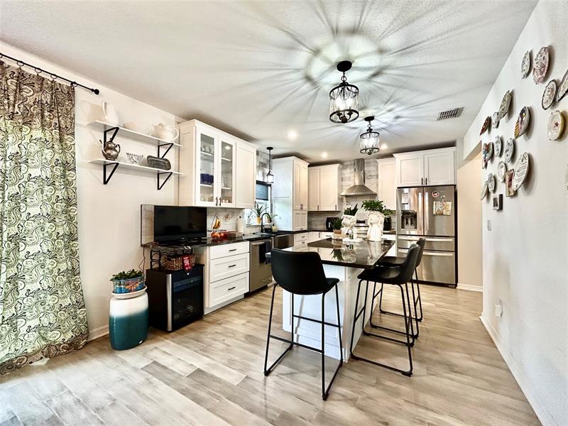Image 13 of 32 For 5255 Oaklandlake Circle