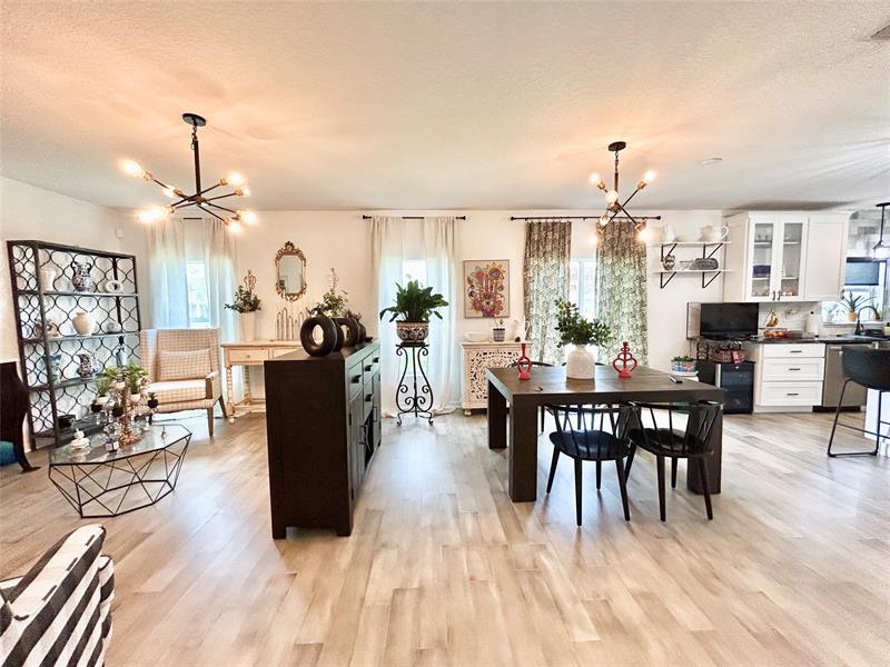 Image 9 of 32 For 5255 Oaklandlake Circle