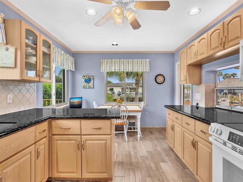 Image 10 of 19 For 1331 27th Way