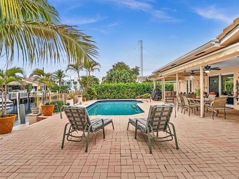 Image 6 of 19 For 1331 27th Way