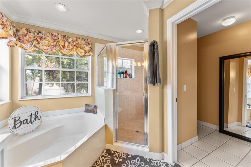 Image 26 of 31 For 4053 Crescent Creek Dr