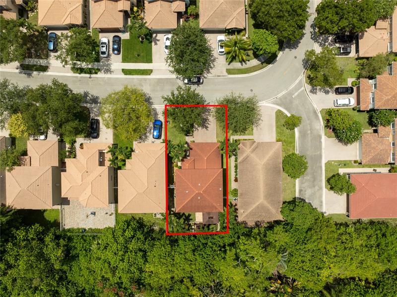 Image 6 of 31 For 4053 Crescent Creek Dr