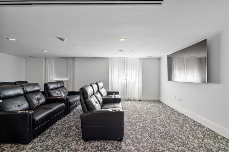 Image 10 of 68 For 100 Federal Hwy  938