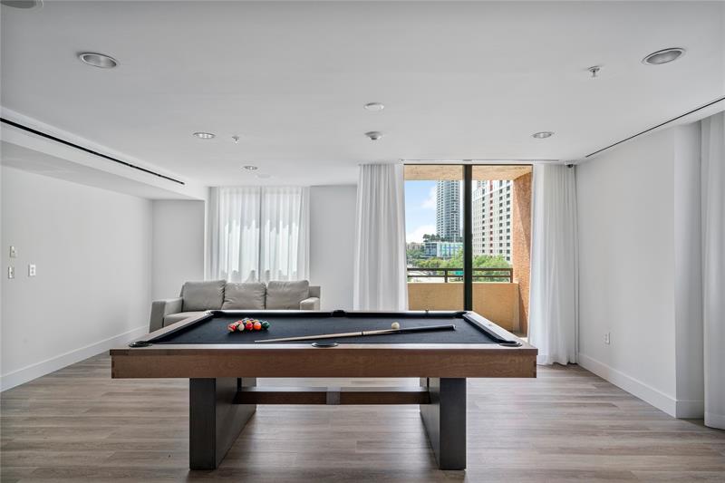 Image 12 of 68 For 100 Federal Hwy  938