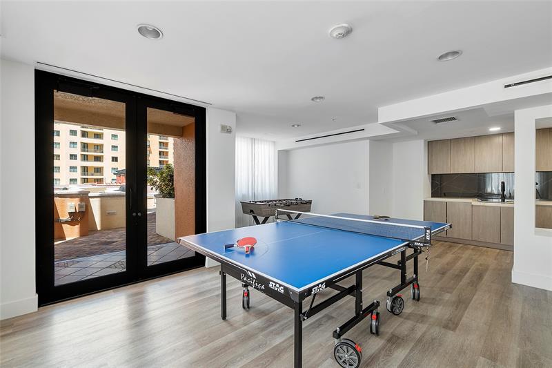 Image 19 of 68 For 100 Federal Hwy  938