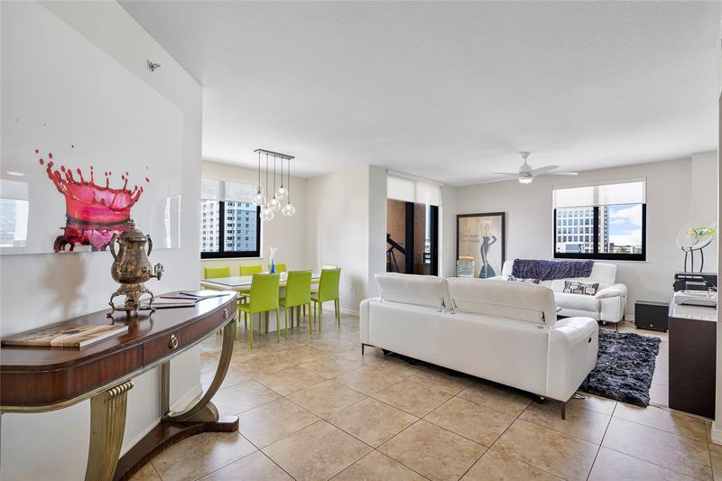 Image 29 of 68 For 100 Federal Hwy  938