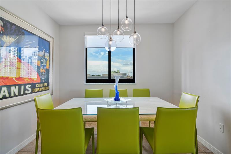 Image 33 of 68 For 100 Federal Hwy  938