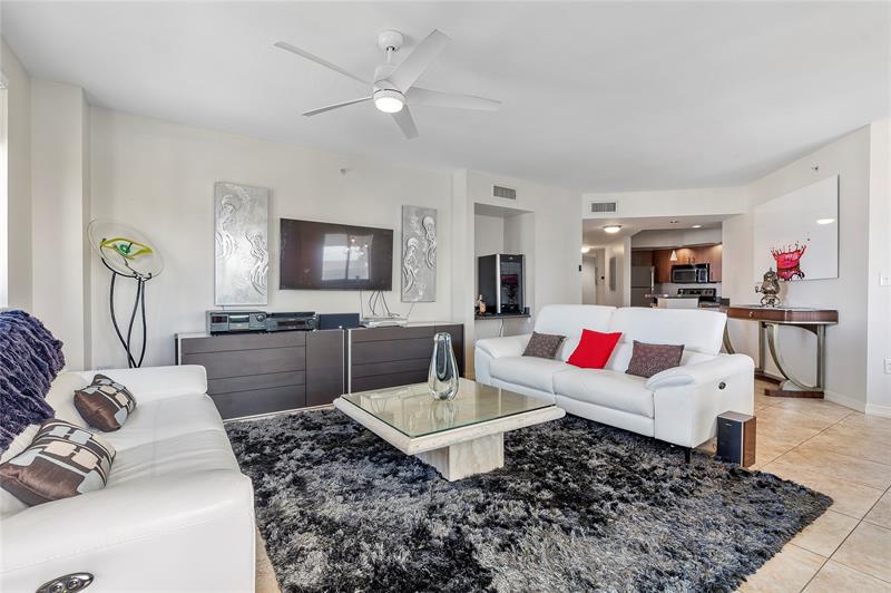 Image 34 of 68 For 100 Federal Hwy  938