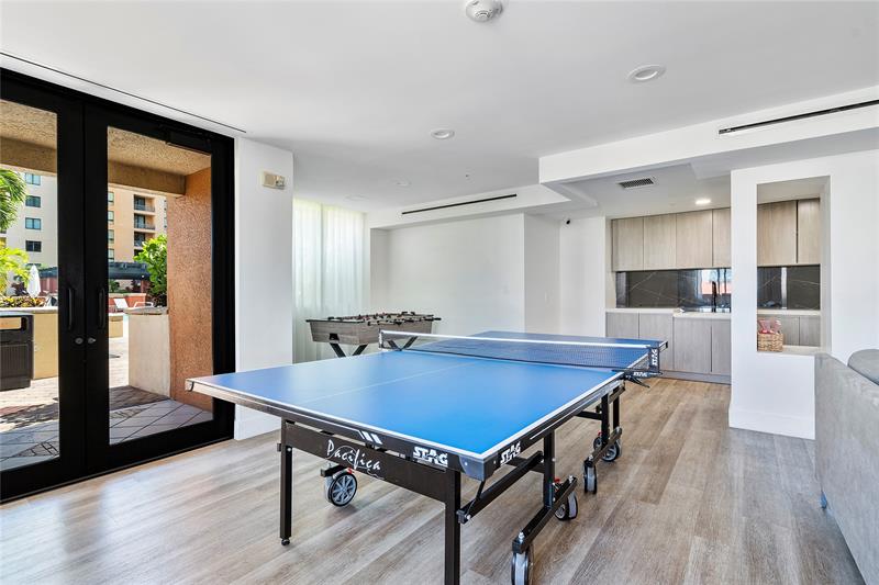 Image 51 of 68 For 100 Federal Hwy  938