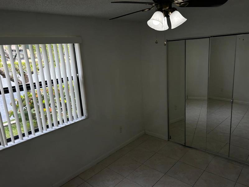 Image 12 of 17 For 485 210th St  104
