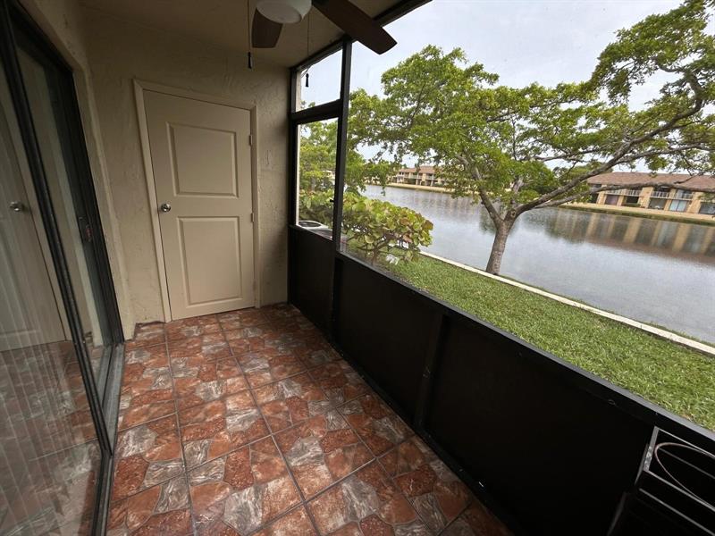 Image 7 of 17 For 485 210th St  104