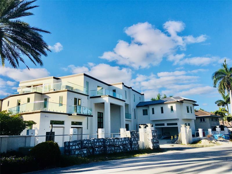 Image 2 of 21 For 4 Pelican Dr