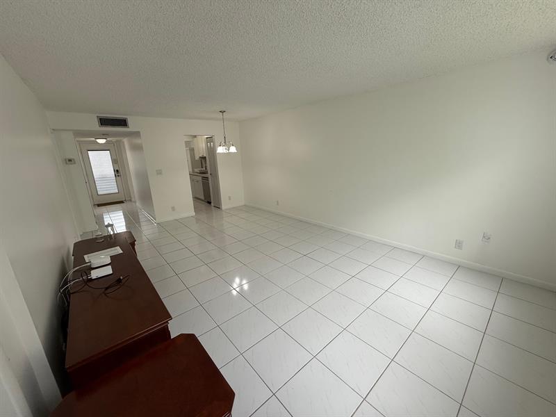 Image 10 of 29 For 8405 61st St  D208