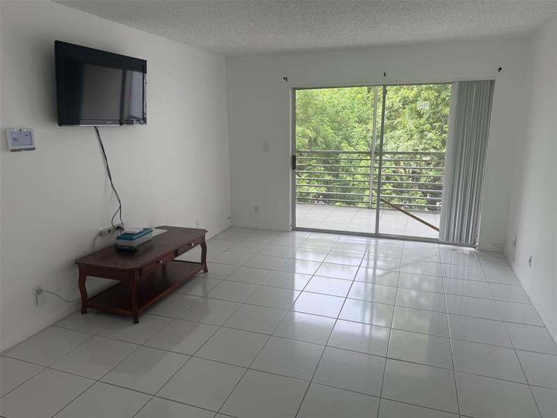 Image 15 of 29 For 8405 61st St  D208