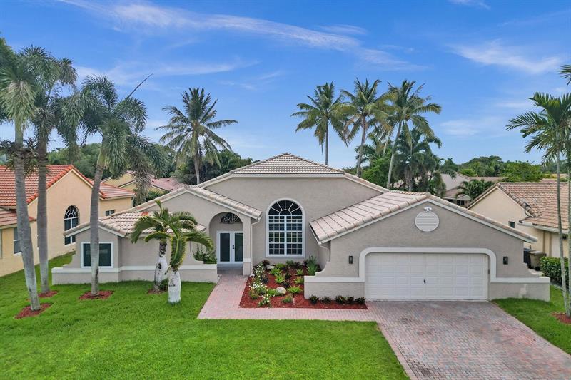 Details for 2662 Abiaca Cir, Davie, FL 33328