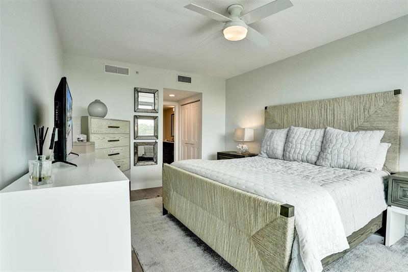 Image 12 of 39 For 700 Boynton Beach Blvd  406