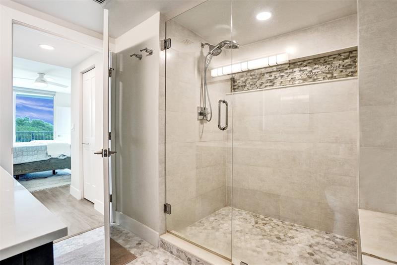 Image 15 of 39 For 700 Boynton Beach Blvd  406