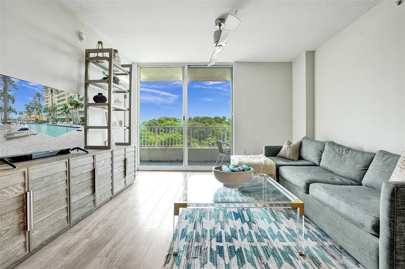 Image 6 of 39 For 700 Boynton Beach Blvd  406
