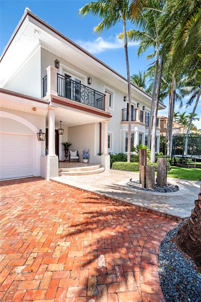 Image 10 of 79 For 15 Pelican Dr