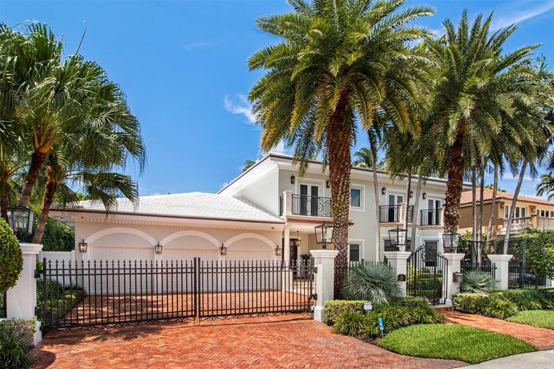 Image 15 of 79 For 15 Pelican Dr