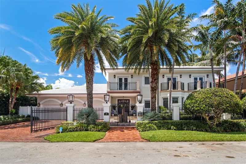 Image 2 of 79 For 15 Pelican Dr