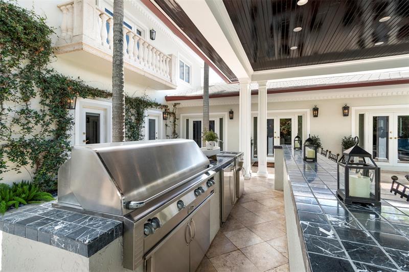 Image 22 of 79 For 15 Pelican Dr