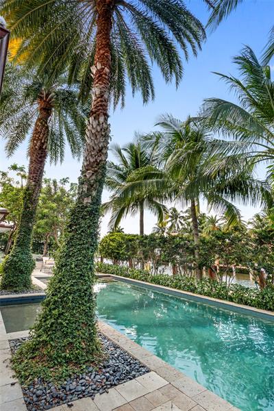 Image 27 of 79 For 15 Pelican Dr