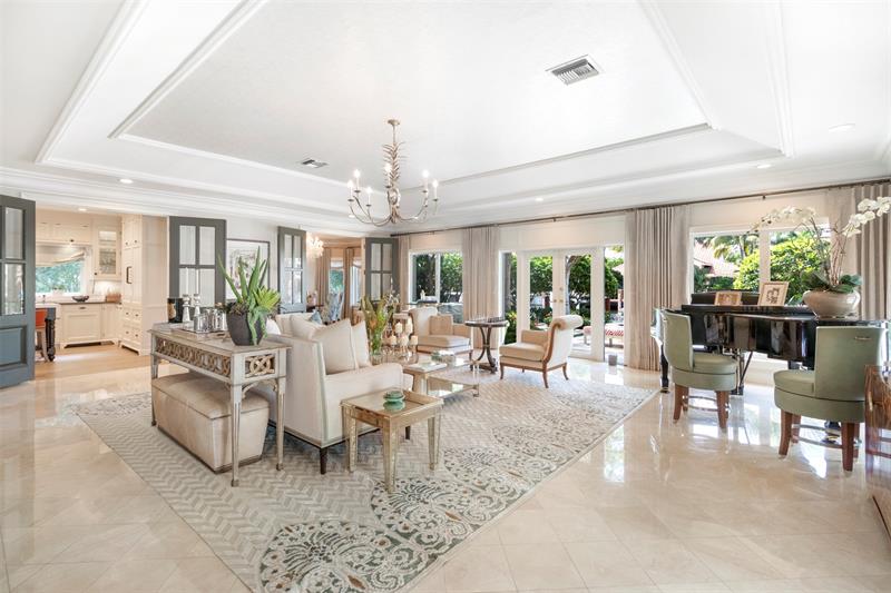 Image 4 of 79 For 15 Pelican Dr