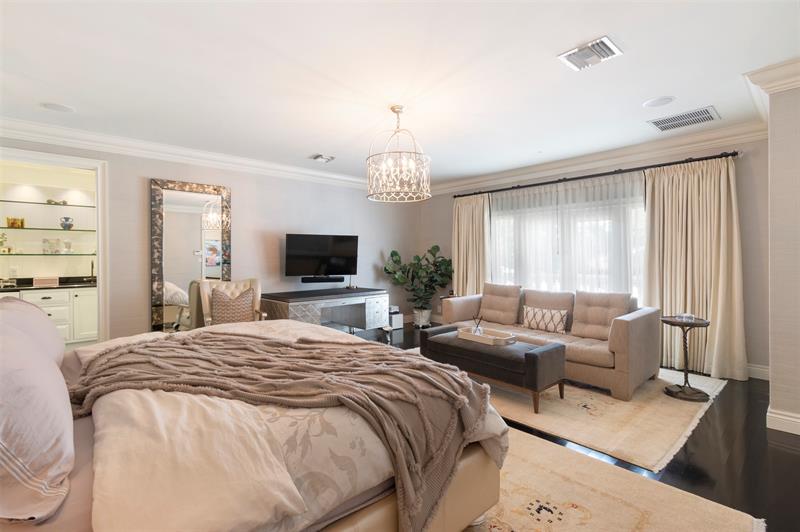 Image 45 of 79 For 15 Pelican Dr