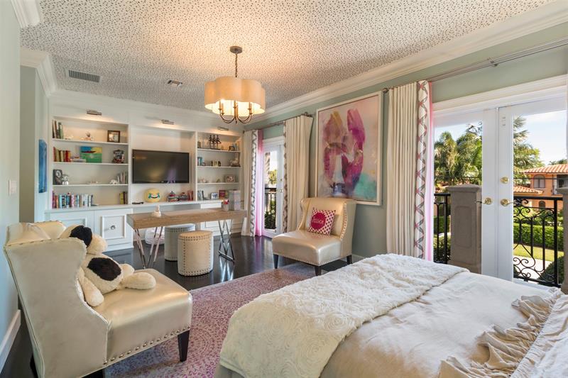 Image 53 of 79 For 15 Pelican Dr