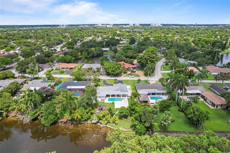 Image 60 of 63 For 1120 Tropical Way