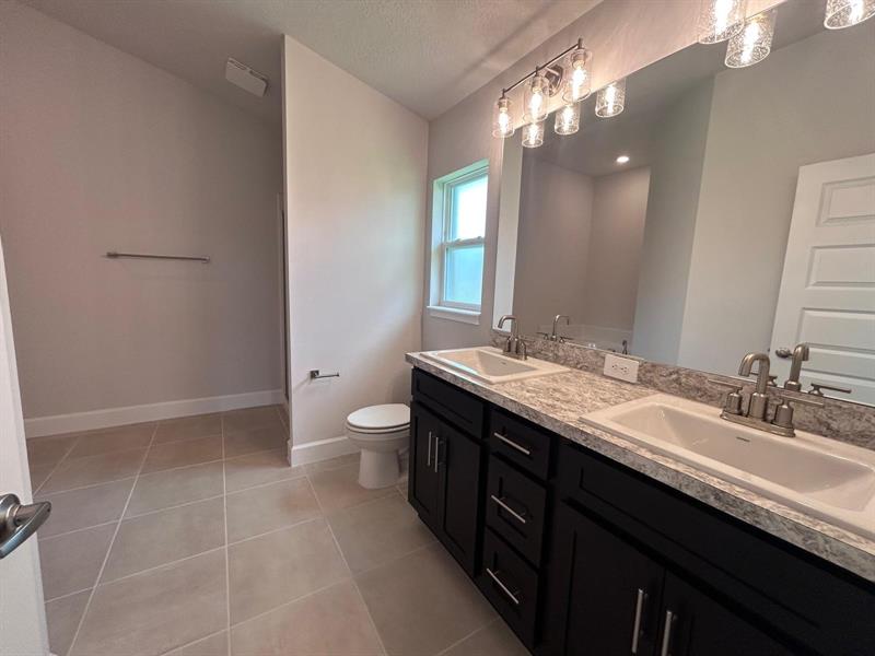 Image 12 of 13 For 5531 Lugo St