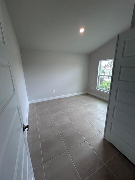 Image 3 of 13 For 5531 Lugo St
