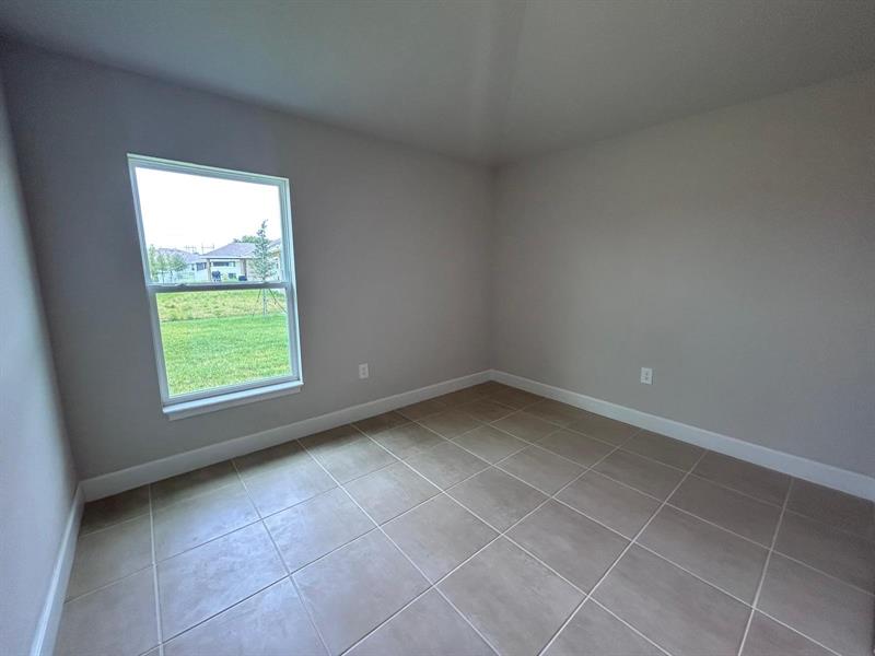 Image 9 of 13 For 5531 Lugo St
