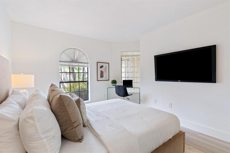 Image 18 of 26 For 9631 76th St  9631