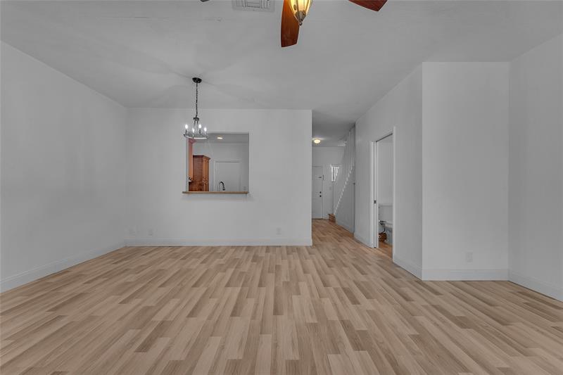 Image 8 of 20 For 5509 90th Ave