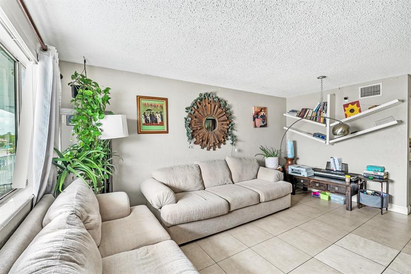 Image 12 of 28 For 2175 56 St  203