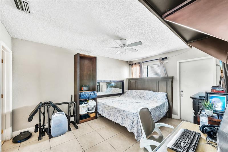 Image 14 of 28 For 2175 56 St  203