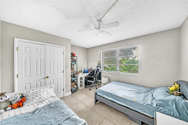 Image 20 of 28 For 2175 56 St  203