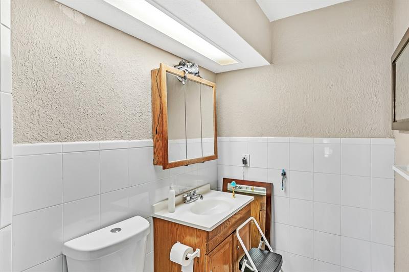 Image 25 of 28 For 2175 56 St  203
