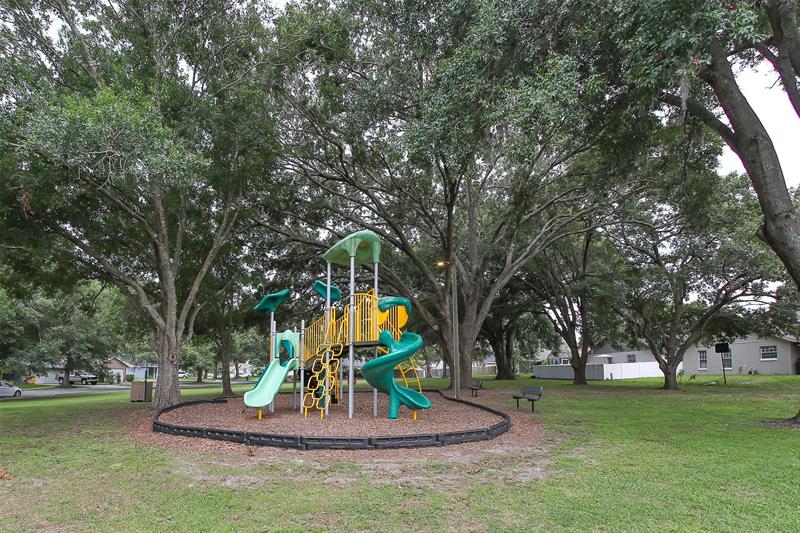 Image 53 of 59 For 1405 Auburn Green Loop