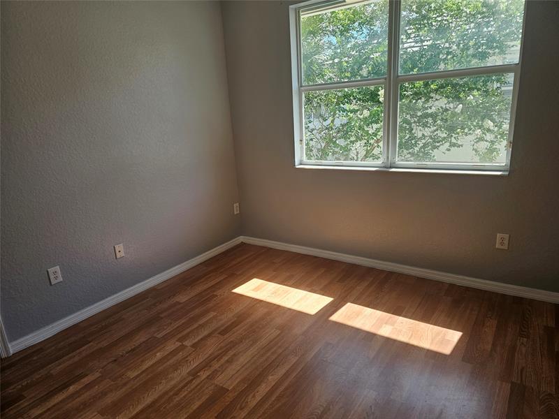 Image 7 of 14 For 3021 30th Ave  3021