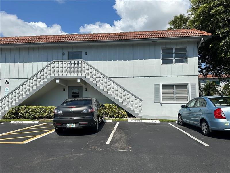 Image 13 of 17 For 659 Oakland Park Blvd  103 C
