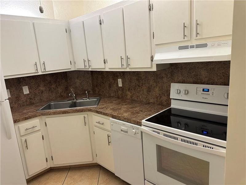 Image 7 of 17 For 659 Oakland Park Blvd  103 C